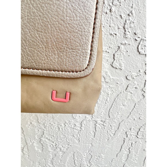 Adolfo Dominguez Chain Strap Women's Shoulder Flap Handbag Beige - Picture 9 of 16